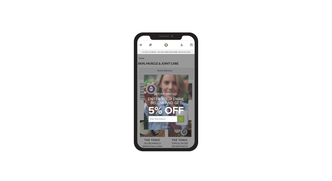 Phone that shows a banner with 5% discount